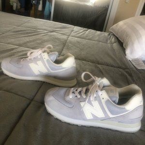 New Balance Classics 574, Women’s 7.5, Violet Haze/White